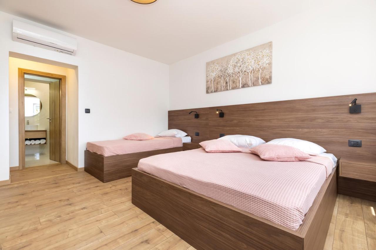 מאלי לוסיניי Boutique Apartment מראה חיצוני תמונה