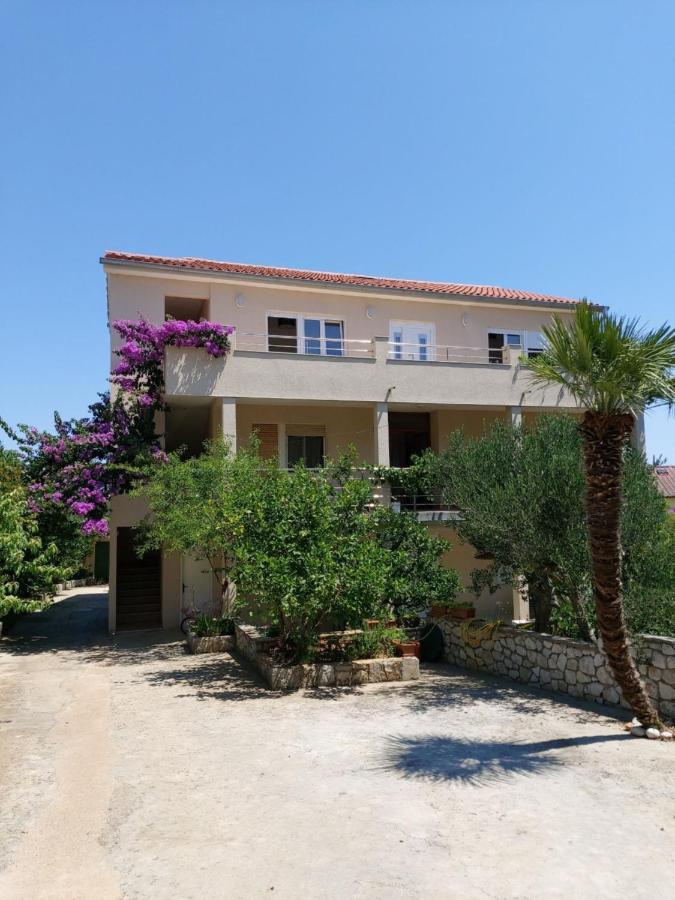 מאלי לוסיניי Boutique Apartment מראה חיצוני תמונה